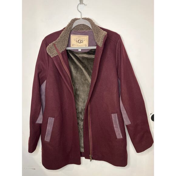 RARE BURGUNDY UGG COAT SIZE M - Picture 9 of 12
